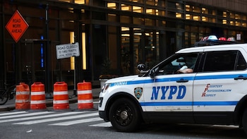 Un vehículo del Departamento de