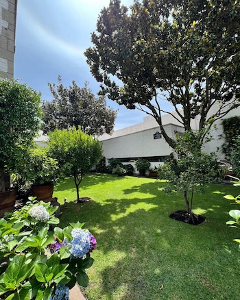La residencia de Jardines del Pedregal funcionó como centro cultural y punto de encuentro para admiradores de la obra de García Márquez - crédito Casa de la Literatura Gabriel García Márquez