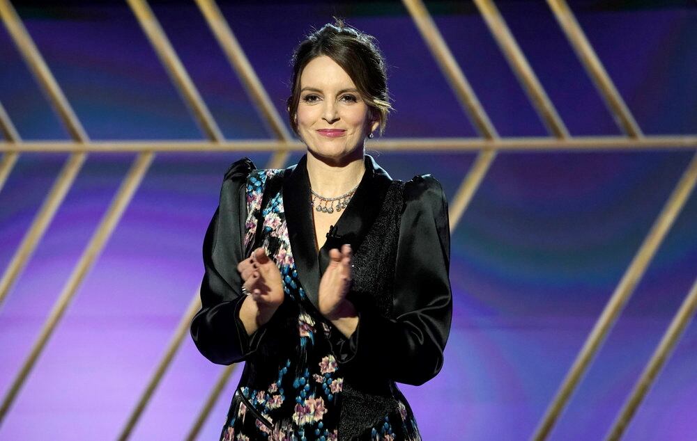 Tina Fey utiliza la comedia como herramienta para reflexionar sobre los desafíos de la vida adulta (REUTERS)