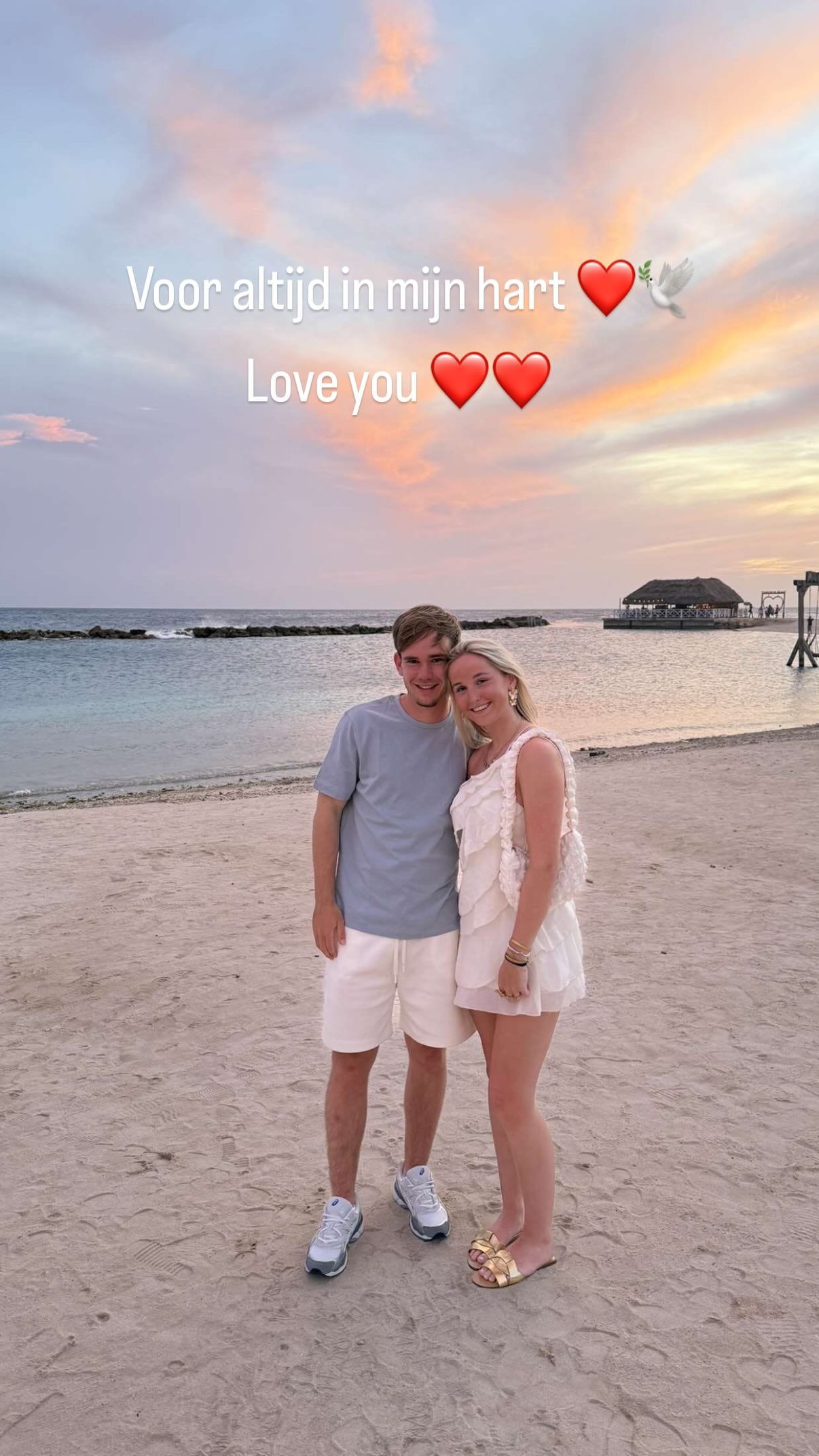 Mark Verkuijl junto a su novia en un recuerdo tras el fallecimiento de la joven (Instagram)