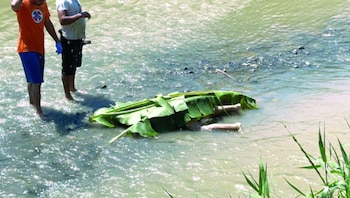 Punto del río Yaque del Norte, a la altura de la toma de agua de Pontón, en Navarrete, donde fue localizado el cuerpo sin vida de la menor Josnely Álvarez (Cortesía: Listín Diario).
