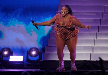 La cantante compartió que su primer beso, a los 21 años, ocurrió en una fiesta de Año Nuevo y le fue impuesto sin consentimiento (REUTERS/Hannah Mckay)