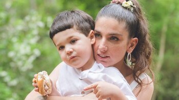 Juana Repetto y su hijo