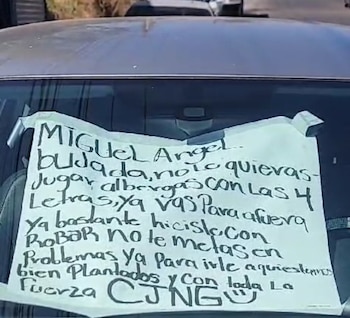 Al interior del vehículo se