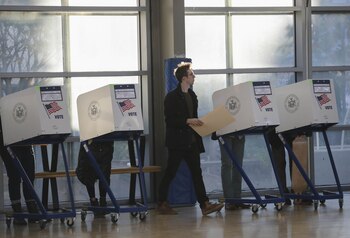 08/09/2016 Colegio electoral en Nueva