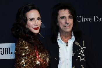 La exigencia de su esposa Sheryl de iniciar consejería matrimonial cristiana motivó la rehabilitación definitiva del cantante en 1983 (REUTERS)
