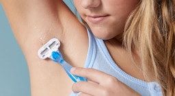 Cuidado personal en adolescentes: qué tener en cuenta para empezar a afeitarse