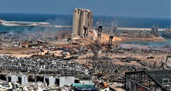 La devastación en el puerto
