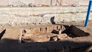 Encuentran centenares de tumbas romanas