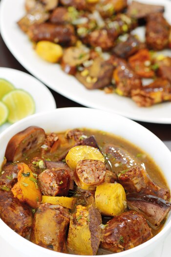 Caldo de salchicha (Crédito: Guayaquil