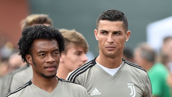 Juan Guillermo Cuadrado recordó su cruce con Cristiano Ronaldo en la Juventus: “Veníamos ya alegando desde la cancha”