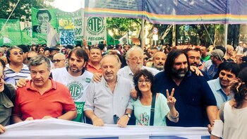 Los dirigentes de los sindicatos continuarán en sus cargos hasta que finalice el aislamiento social.