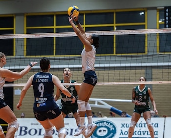 Yadhira Anchante destacó como una de las mejores armadoras en Grecia.