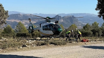 Los fallecidos en un choque en vuelo en parapente son un hombre libanés y una mujer de EEUU