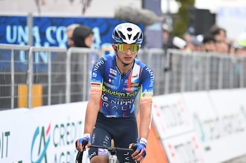 El corredor colombiano del Solution Tech-NIPPO-Rali se mantiene a 19 segundos del primer lugar de la clasificación general - crédito Azerbaijan Cycling race