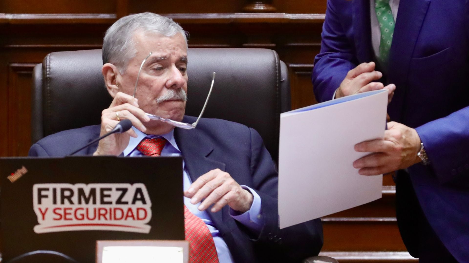 Fernando Rospigliosi debe firmar la autógrafa de la Ley de pensiones dignas si se quiere avanzar con su promulgación. - Crédito Captura Congreso