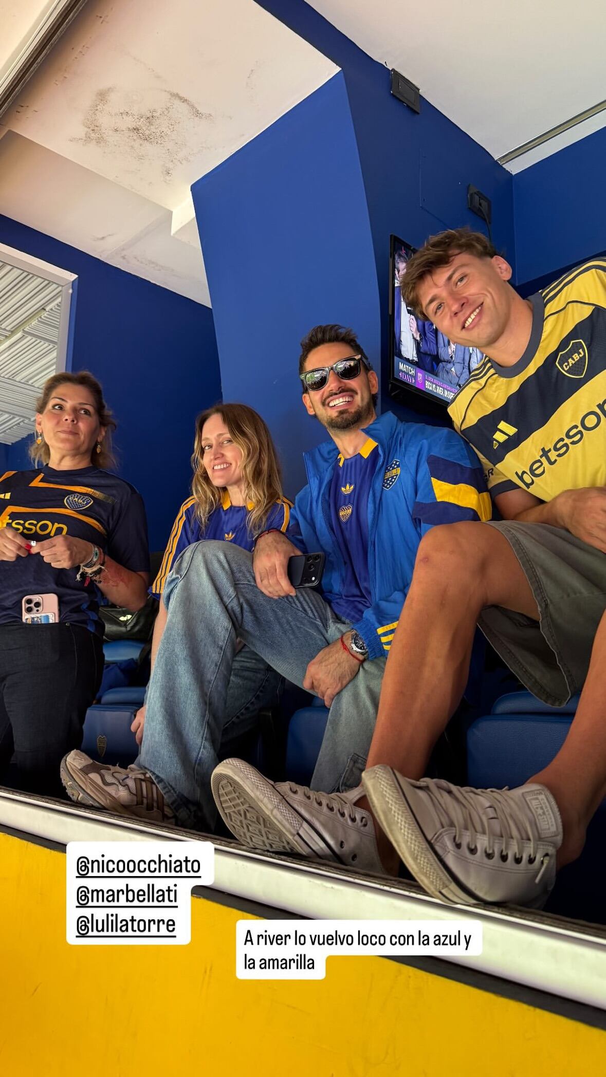 Marina Bellati, Nico Occhiato, Marcos Giles y Luli Latorre alentaron desde un palco en la Bombonera