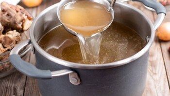 Caldo caliente para sobrellevar el