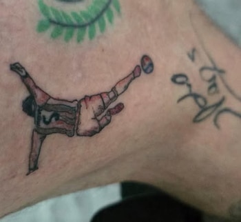 Así quedó el tatuaje (IG/adriaguilera82)