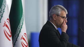 Irán convoca al embajador de Reino Unido en protesta por sus medidas contra la Guardia Revolucionaria