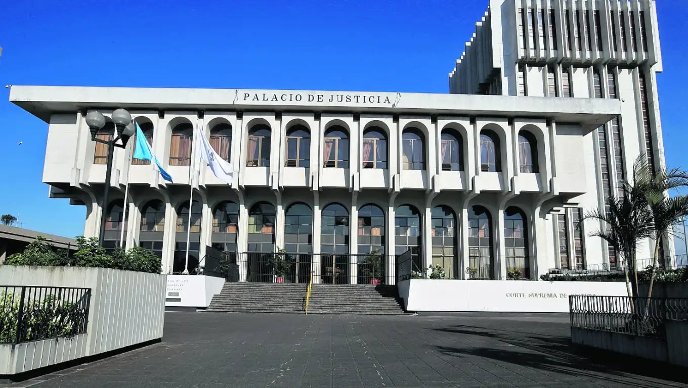 Luego de su detención, Sergio L. fue llevado a Torre de Tribunales donde se le ligó a proceso y se ordenó la prisión preventiva. (Organismo Judicial)