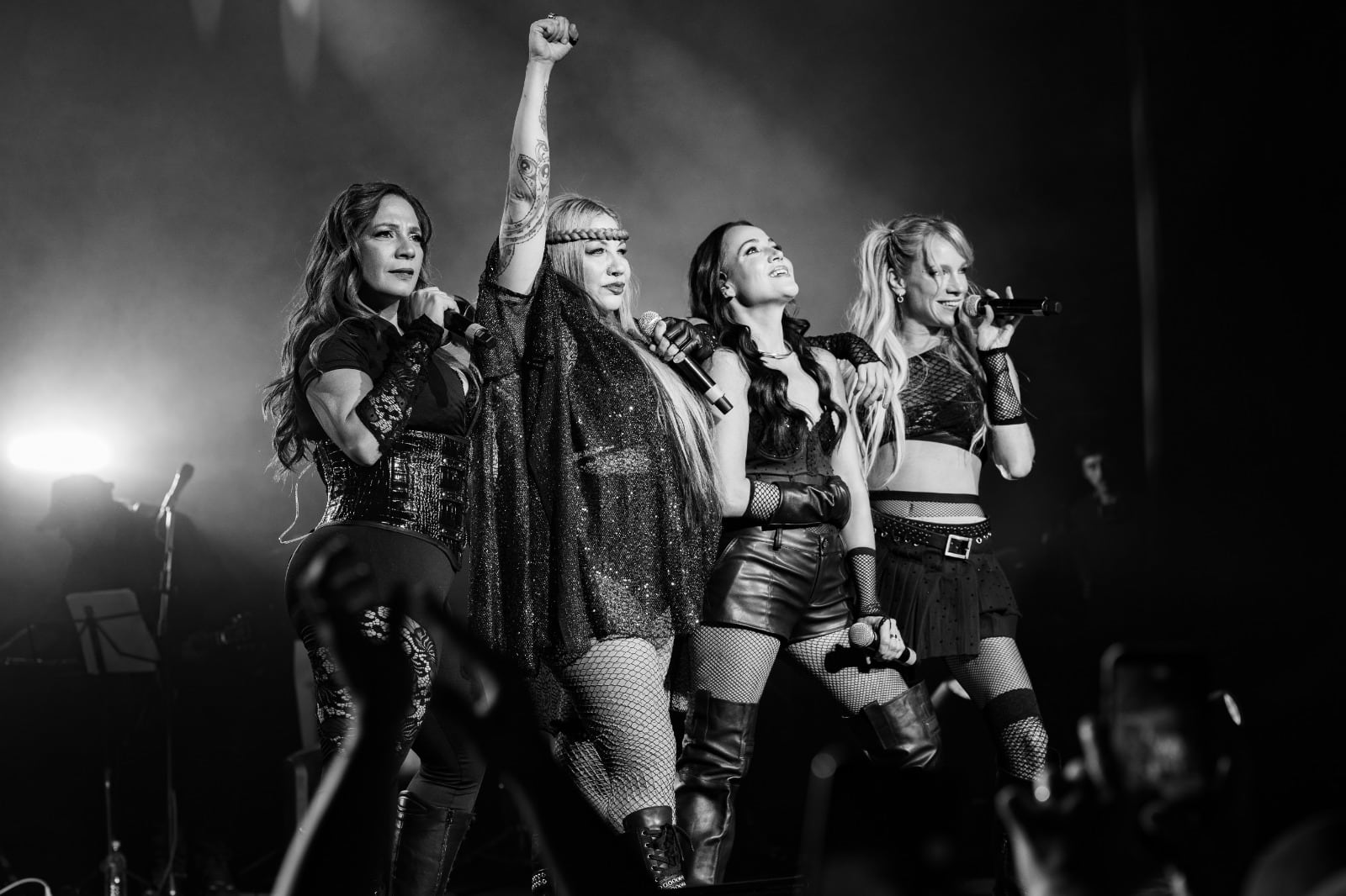 La productora ShowMax informó que las fechas afectadas del tour de Bandana eran Santa Rosa el 17 de julio, Bahía Blanca el 18 de julio y Paraná el 18 de septiembre