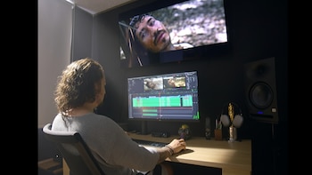 La serie “La Vorágine” compite en 22 categorías, incluyendo Mejor Serie de Ficción, Mejor Dirección de Fotografía, Mejor Diseño de Producción y Mejor Edición de Ficción.