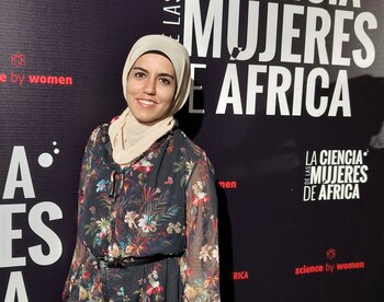 Yasmin ElMaghloob, investigadora becada por