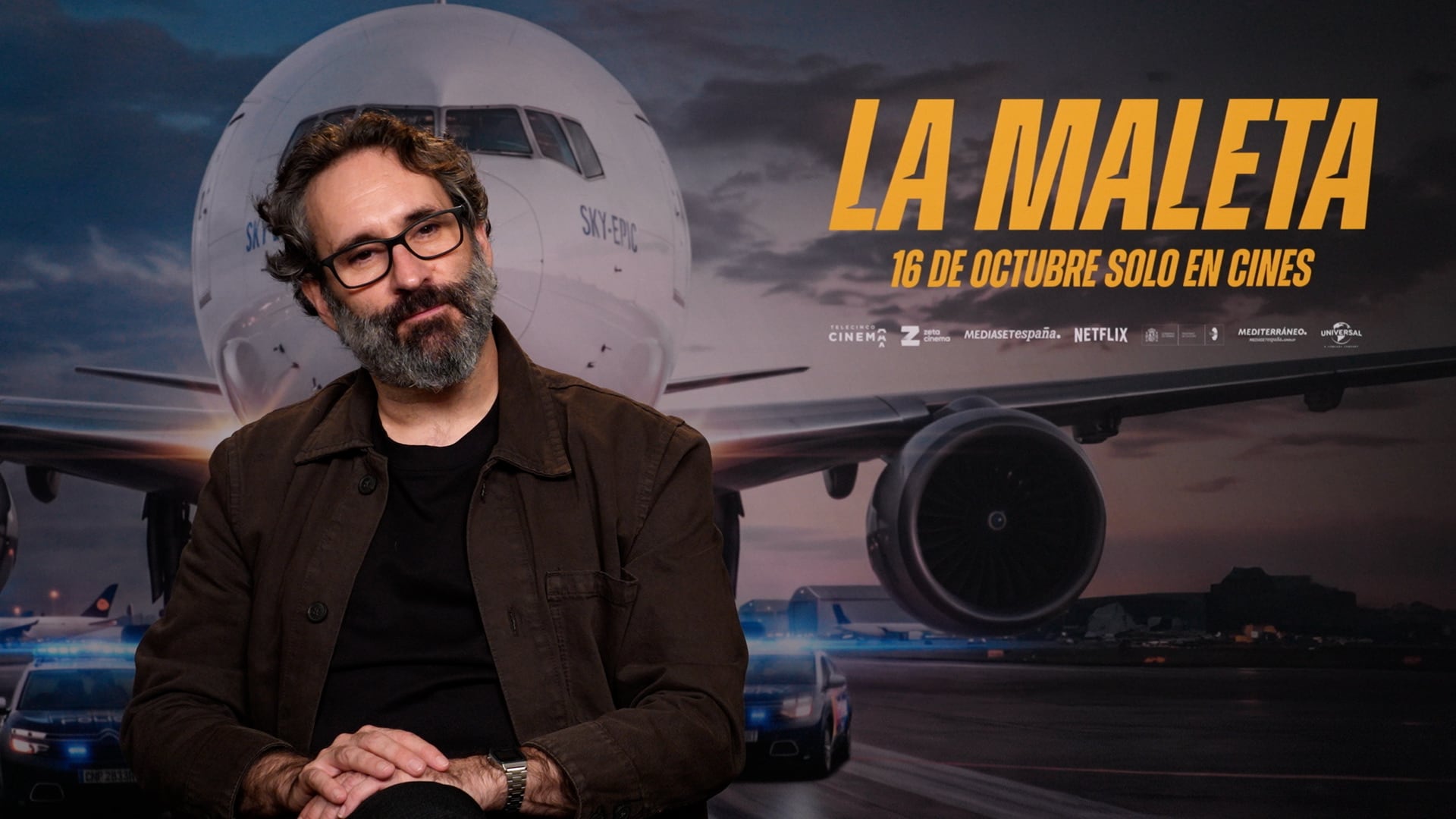 ‘La maleta’, la comedia que convierte una historia de amor en una persecución terrorista: “Estamos acostumbrados a ver a hombres hacer cosas sin pedir perdón porque tienen carisma”