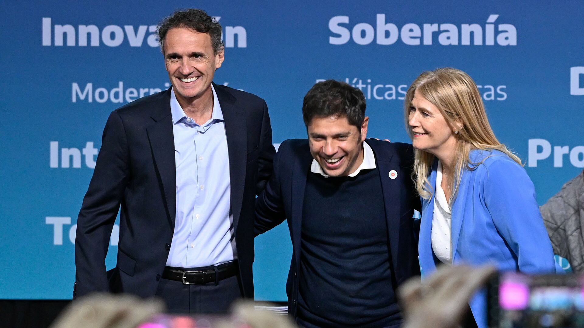Axe Kicillof con Gabriel Katopodis (candidato en la Primera) y Verónica Magario (candidata en la Tercera)