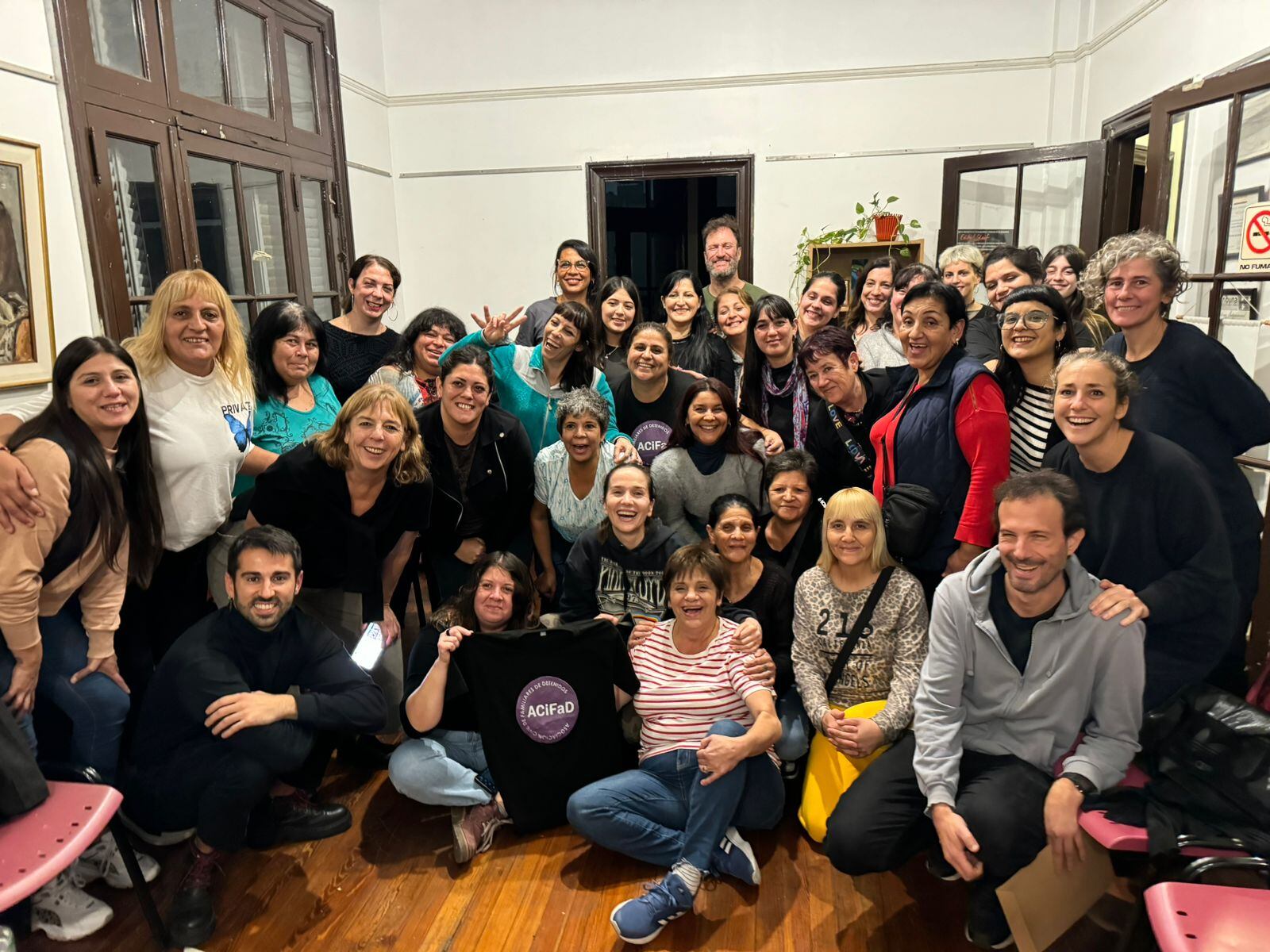 Natalia Oreiro y el cineasta Benjamín Ávila de visita en Acifad, la organización civil que Andrea y otras