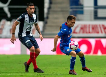 Sebastián Vegas (i) de Rayados