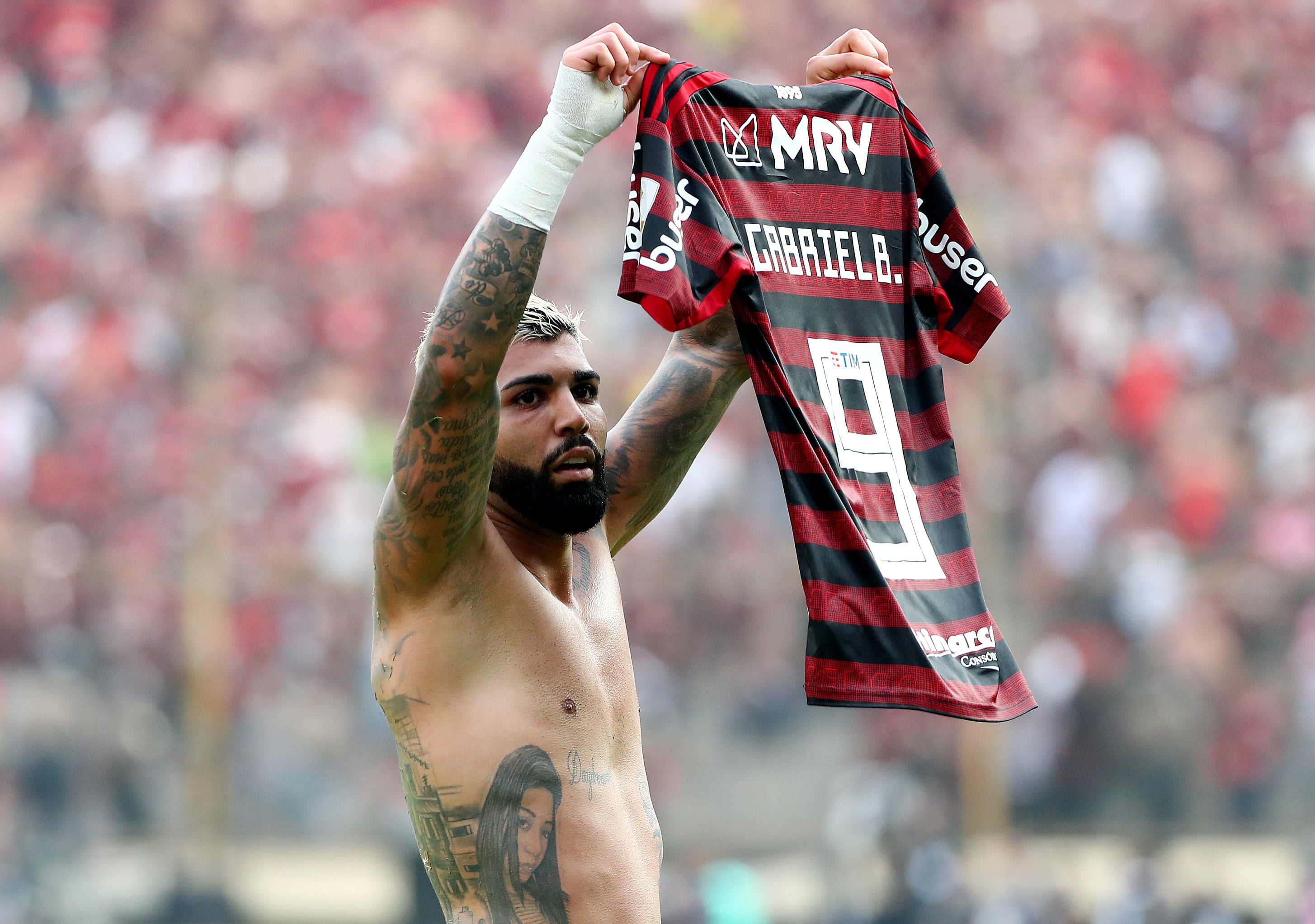 Gabigol y su recordada celebración para el 2-1 ante River en la final de la Libertadores 2019 (REUTERS/Pilar Olivares)