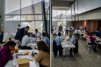 Dos imágenes contiguas de personas trabajando con computadoras portátiles y carpetas en mesas dentro de un salón con ventanales.
