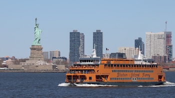 El NYC Ferry subirá la tarifa básica a USD 5 frente al aumento del costo del combustible