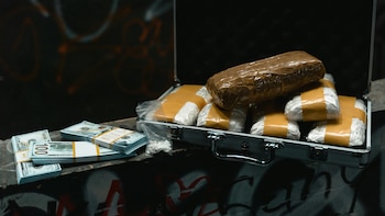 Capturan a dos colombianos en