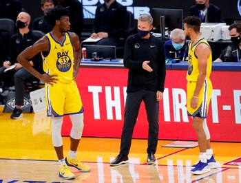 El entrenador de los Golden