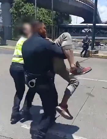 Rescataron a una persona en