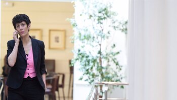 Arraigo social en España en