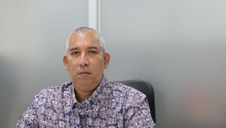 Al problema se suma el desecho de agua desde los sanitarios de las barriadas, advierte el catedrático Irving Isaza. (Universidad)