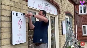 12/08/2020 Transforma una peluquería en