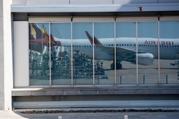 Un avión de Iberia en el aeropuerto internacional Adolfo Suárez Madrid-Barajas, a 9 de junio de 2026. (Gabriel Luengas / Europa Press)