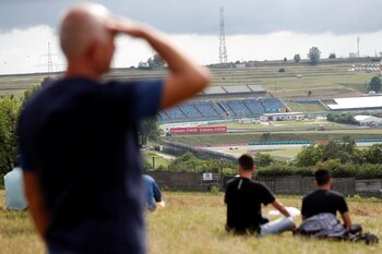 Los organizadores sumaron tres carreras