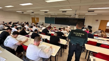 Cerca de 27.000 españoles se presentan a las oposiciones de ingreso de la Guardia Civil, que oferta más de 3.000 plazas