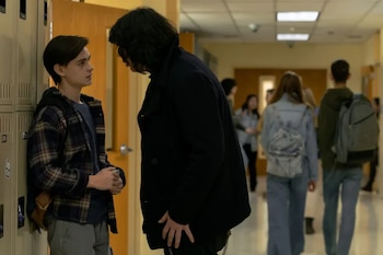 "El teléfono del Señor Harrigan"- Tráiler oficial - Netflix/ Streaming