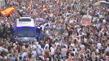 Más de 15.000 ceutíes se concentran para pedir "respuestas" a España y Europa tras la crisis migratoria