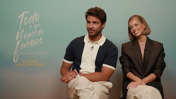 Maxi Iglesias y Margarida Corceiro, protagonistas de 'Todo lo que nunca fuimos', durante su entrevista con Infobae.