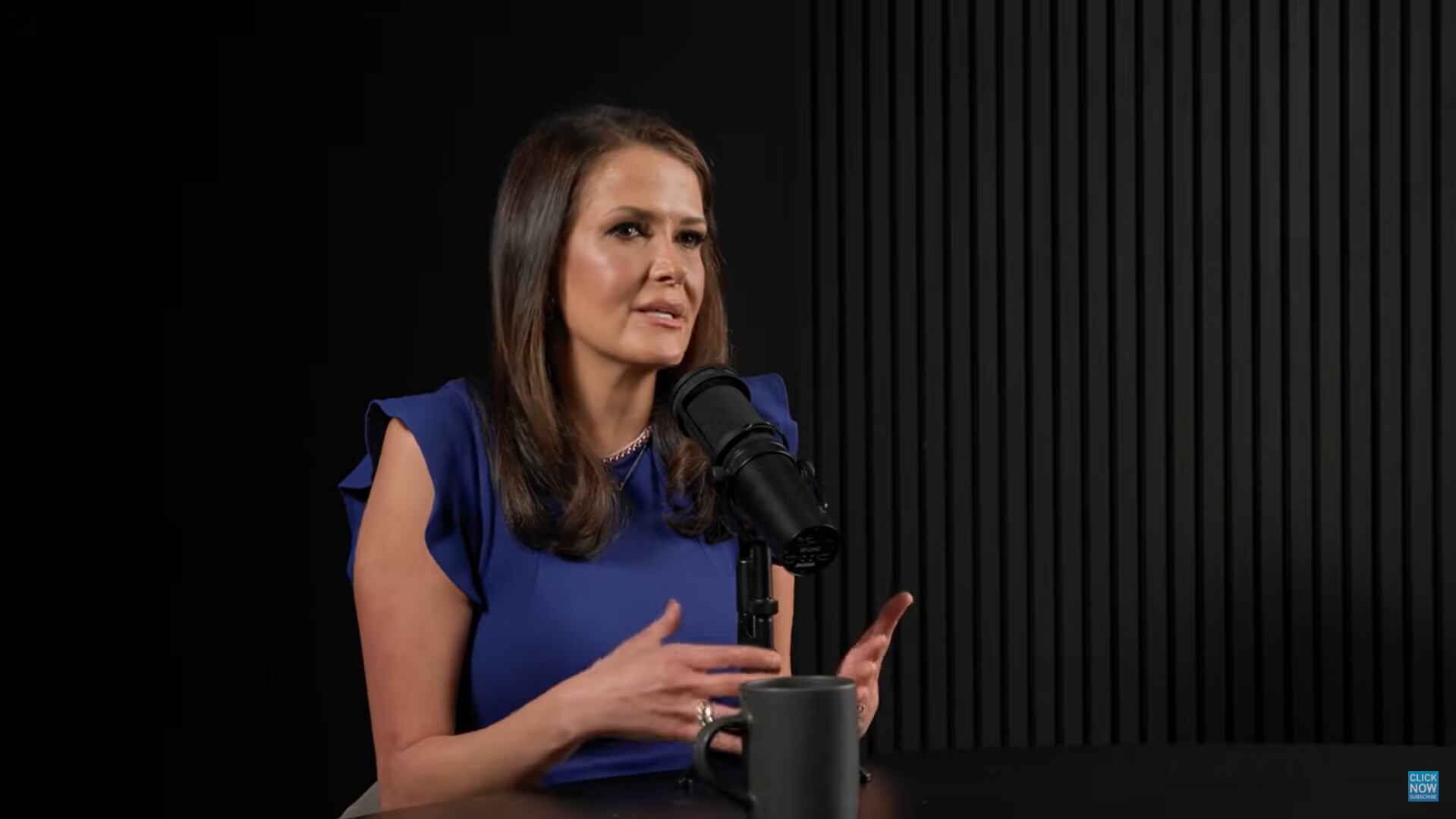 La reserva ovárica y los niveles de hormona antimülleriana son claves para evaluar la fertilidad femenina desde edades tempranas (Huberman Lab)