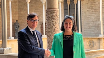 Fútbol/Mundial. Illa recibe en la Generalitat a la cónsul de Francia y le transmite su rechazo por las palabras de Rajoy