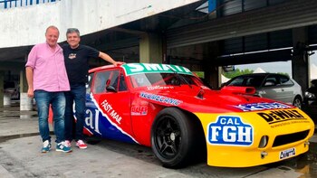 Juan Zavaleta junto a Luis